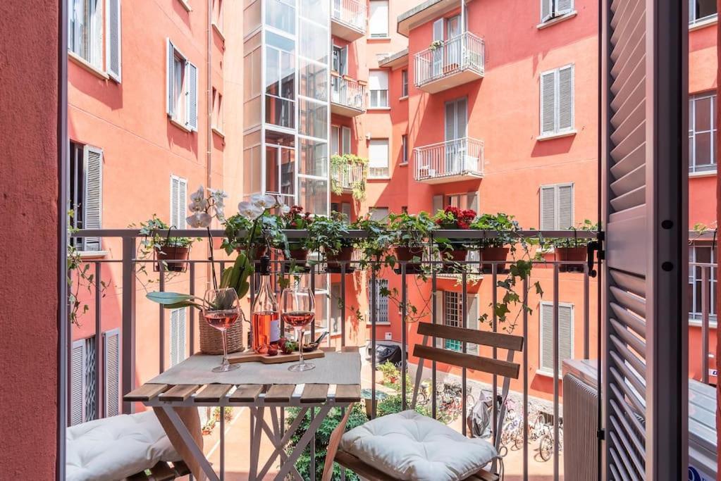 Appartamento New Jungle & Charming Flat - Zona De Angeli Milano Esterno foto