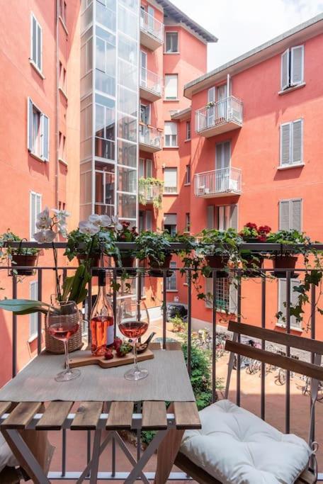 Appartamento New Jungle & Charming Flat - Zona De Angeli Milano Esterno foto