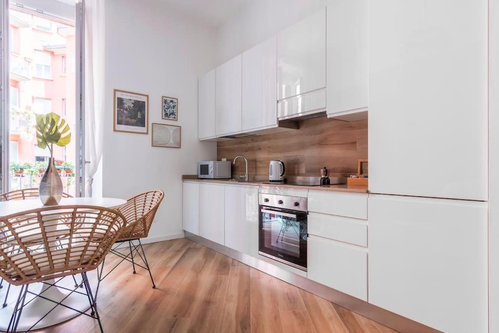 Appartamento New Jungle & Charming Flat - Zona De Angeli Milano Esterno foto